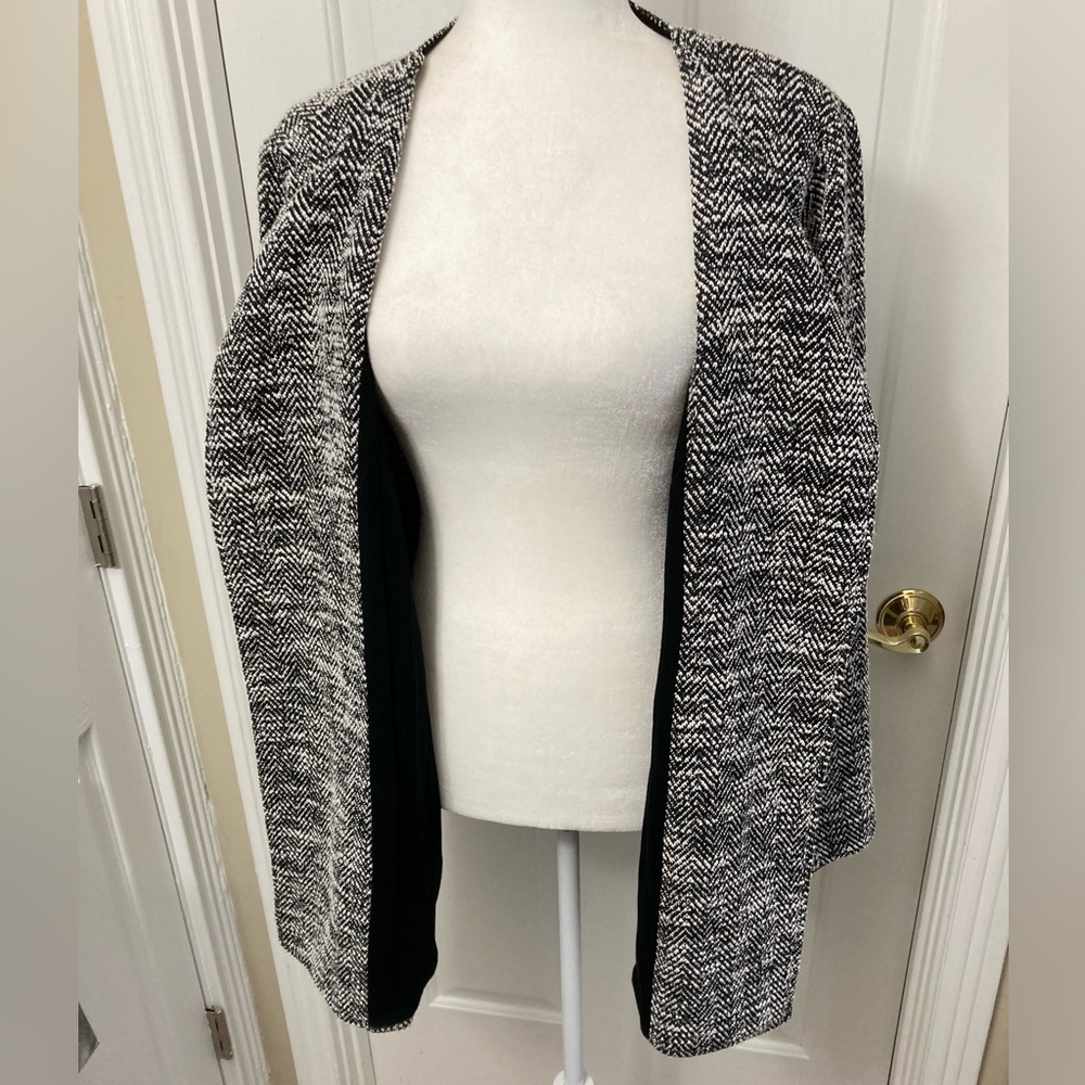 NWT Karen Kane Black and White Knit Cardigan - Picture 6 of 13